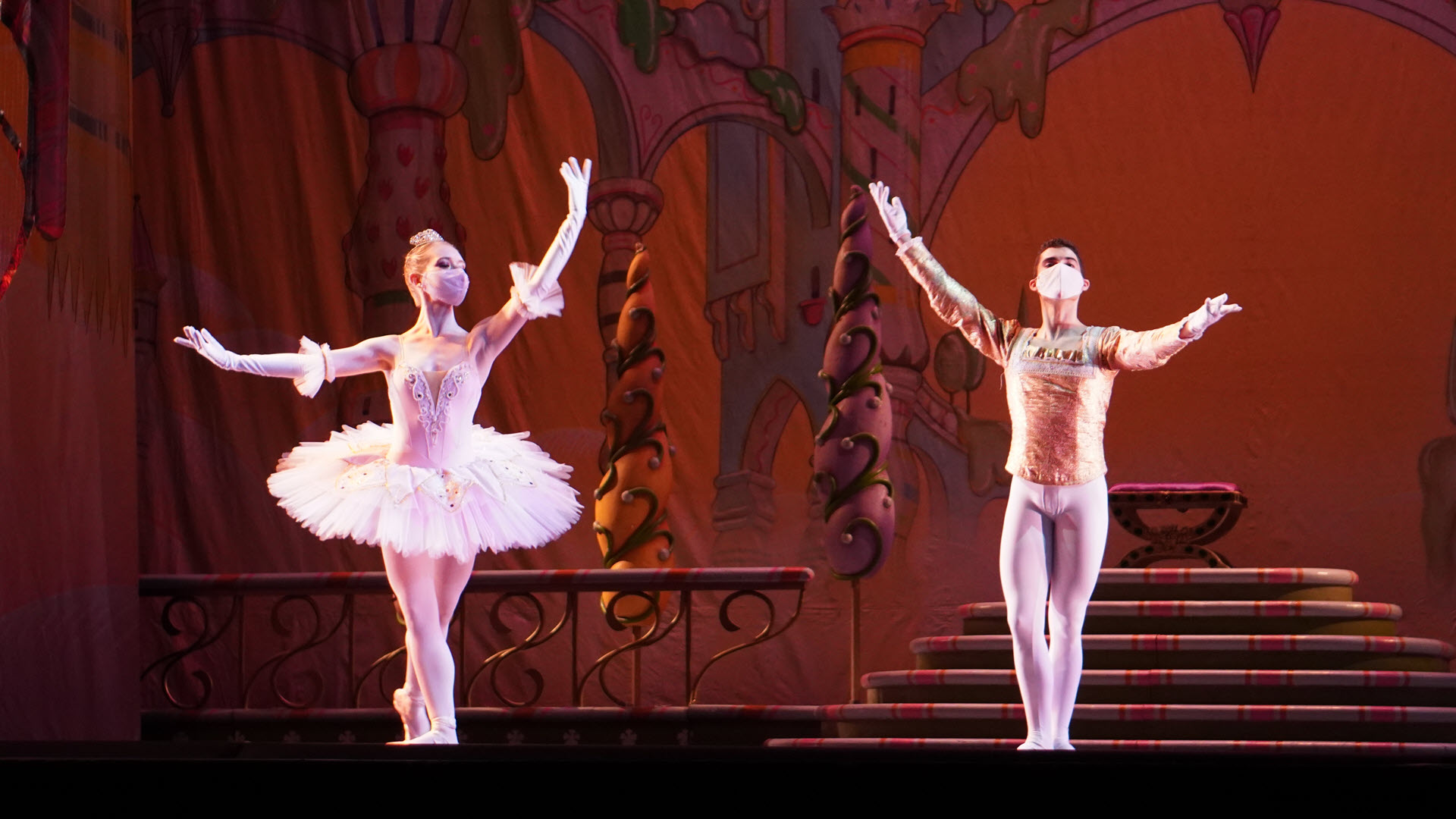 Daniel Scofield - Nutcracker Bows - Wide